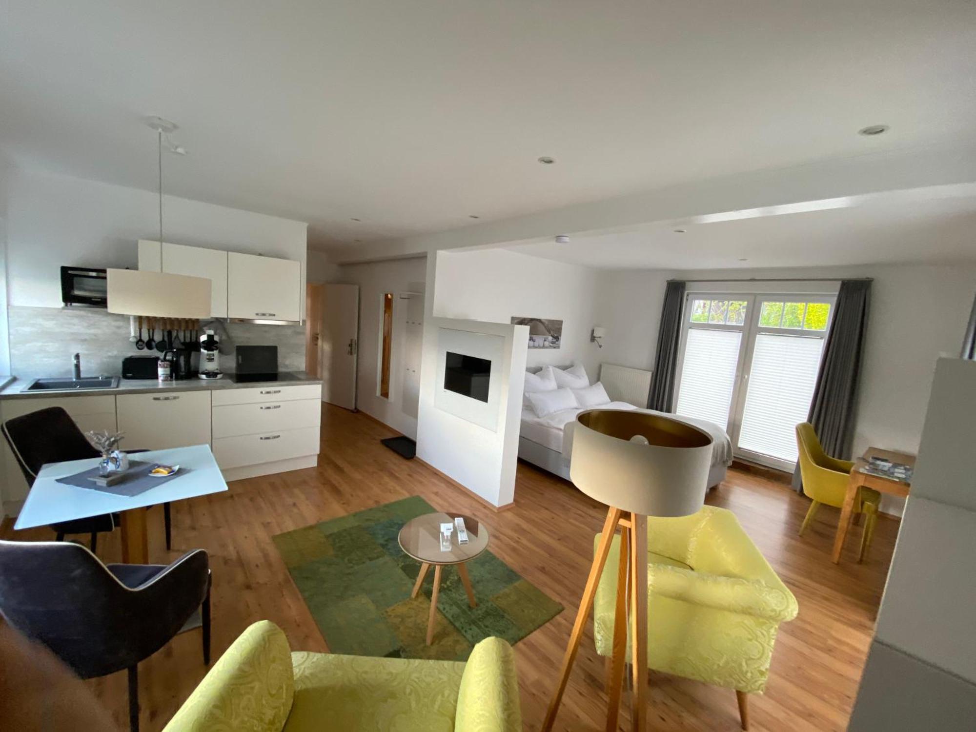 Apartments Im Chateau D'Esprit Höhr-Grenzhausen Zewnętrze zdjęcie